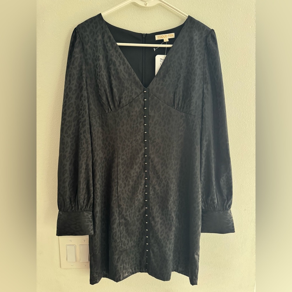 Chic Black Leopard Print Dress